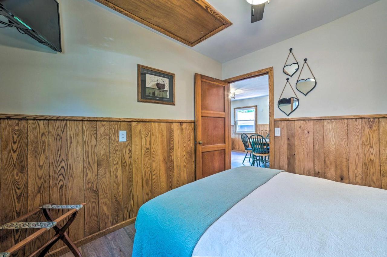 East Tawas Lakefront Getaway With Kayaks And Deck Buitenkant foto