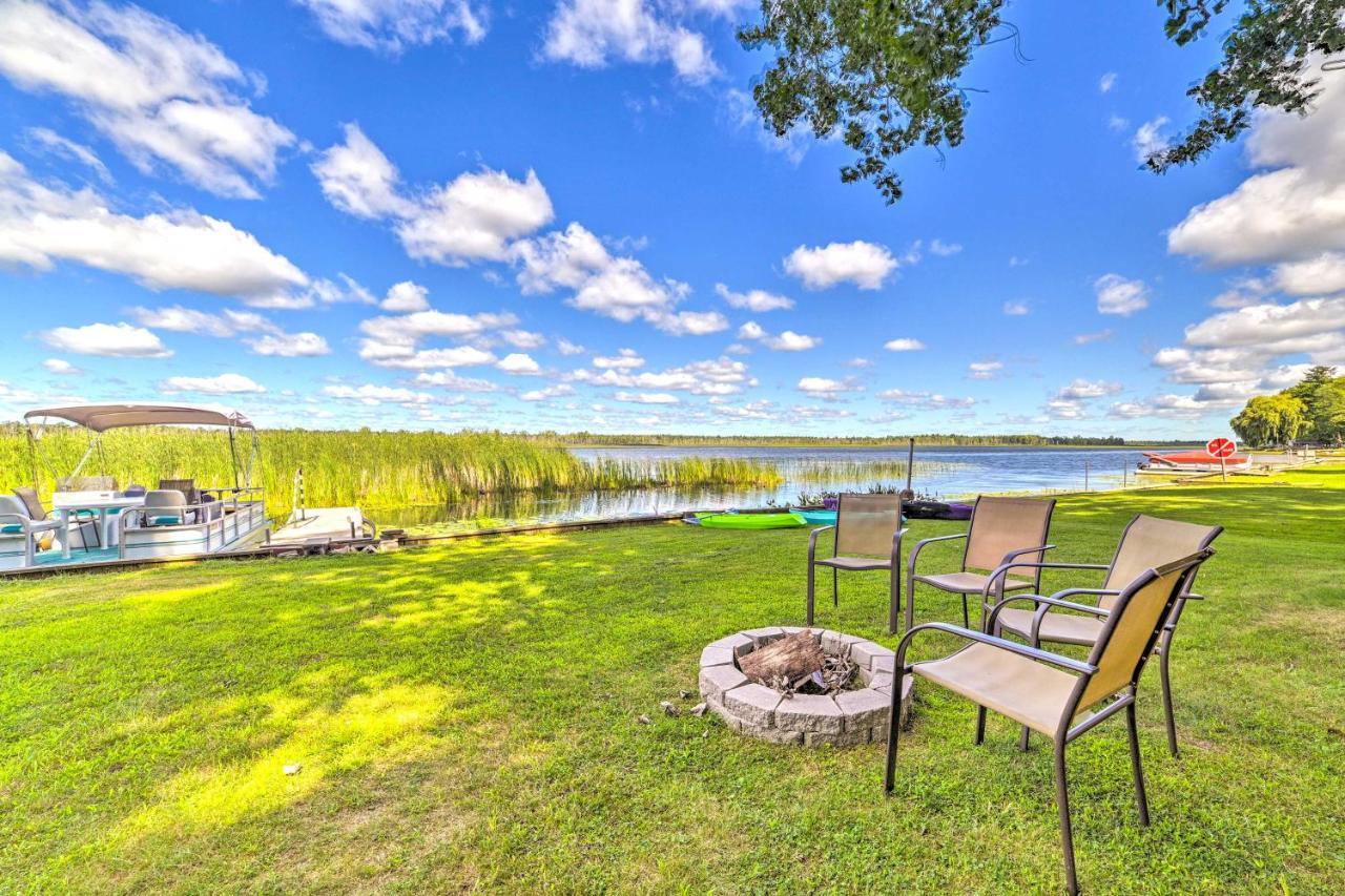 East Tawas Lakefront Getaway With Kayaks And Deck Buitenkant foto