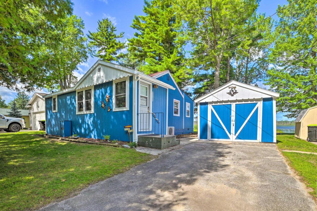 East Tawas Lakefront Getaway With Kayaks And Deck Buitenkant foto